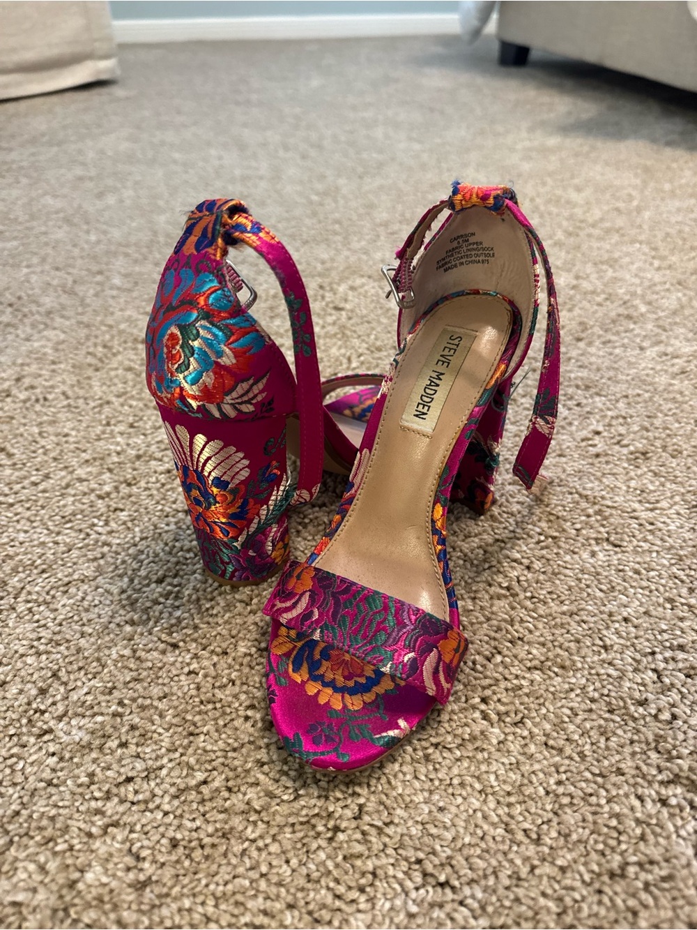 Steve Madden Fuchsia Floral Embroidered Block Heel Sandals